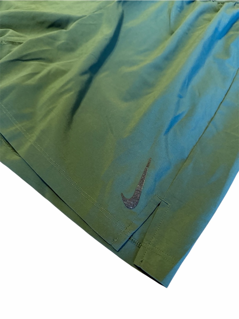 Nike training shorts - Picture 2 of 3